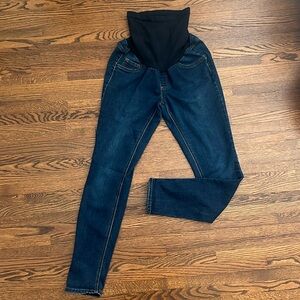 Jessica Simpson maternity jeans